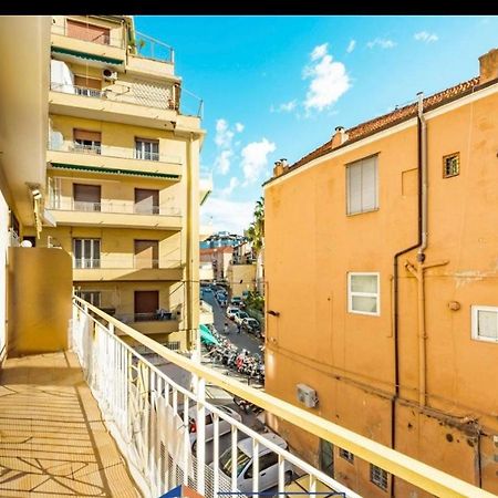 Апартаменти Casa Girasole 1 Санремо Екстер'єр фото
