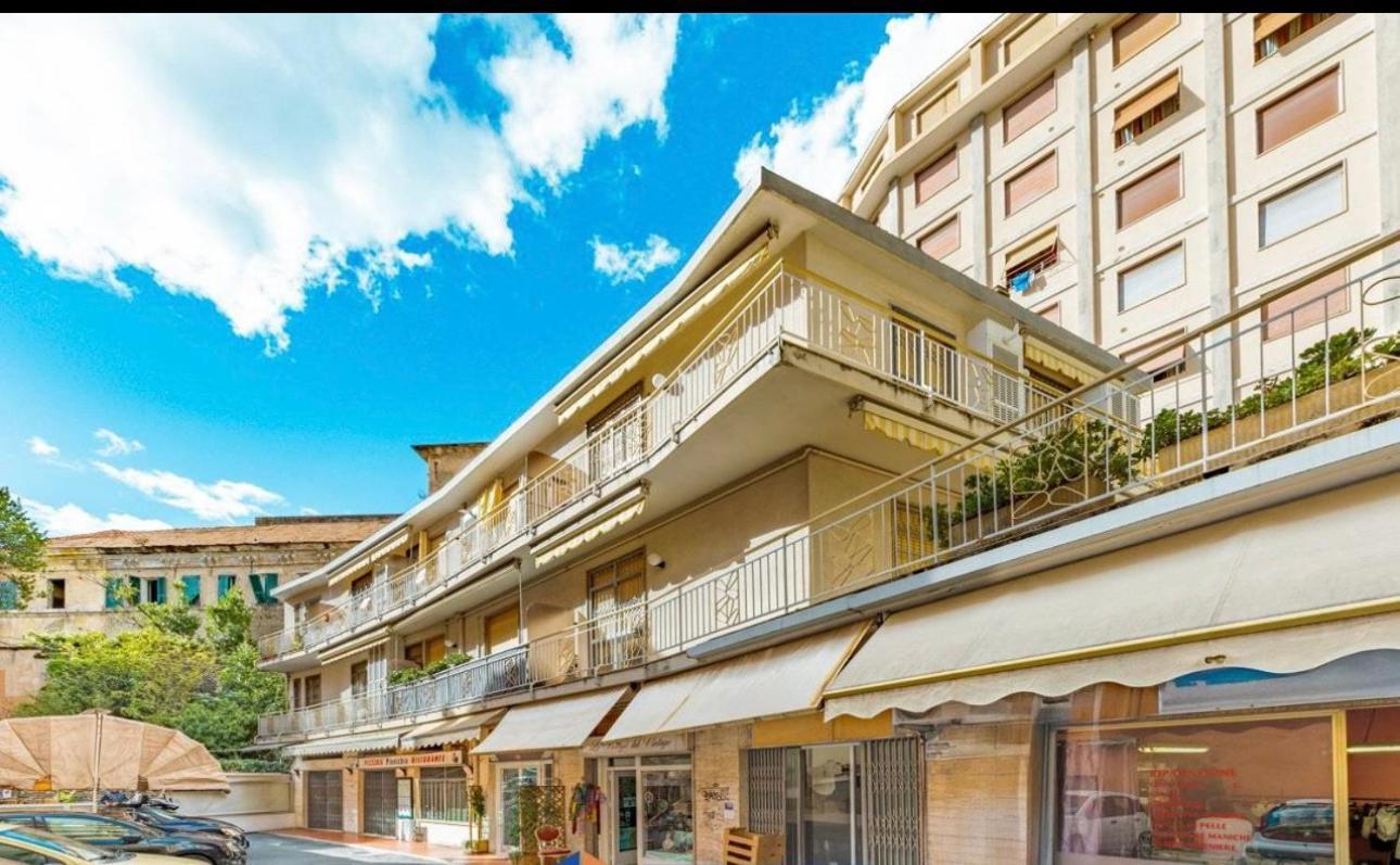 Апартаменти Casa Girasole 1 Санремо Екстер'єр фото